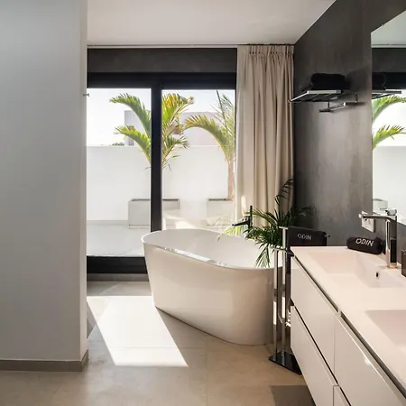 Odin By Buenavilla 别墅 卡列罗港