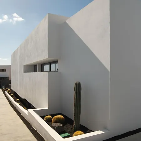 Odin By Buenavilla 卡列罗港