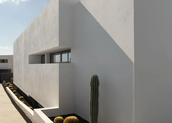 Odin By Buenavilla بْوُرتو كاليرو